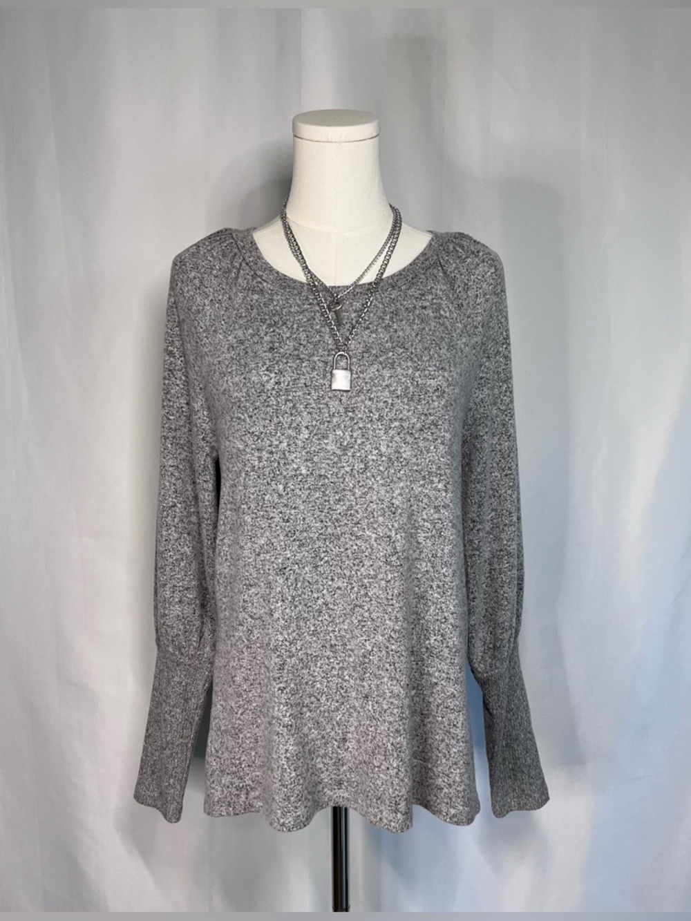 LOFT Heather Gray Knit Pullover